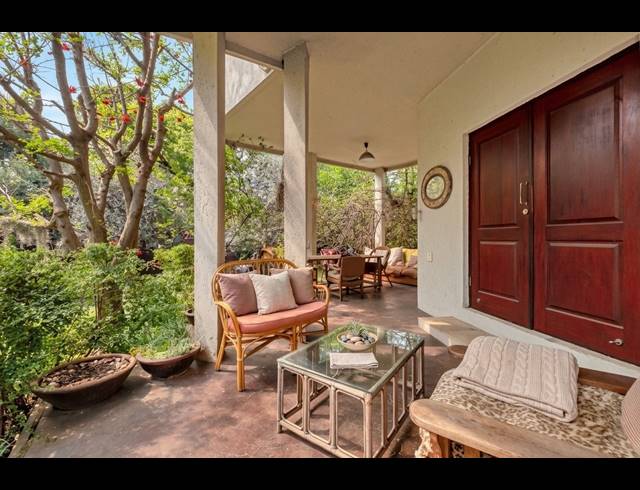 5 BEDROOM HOUSE FOR SALE IN EMMARENTIA